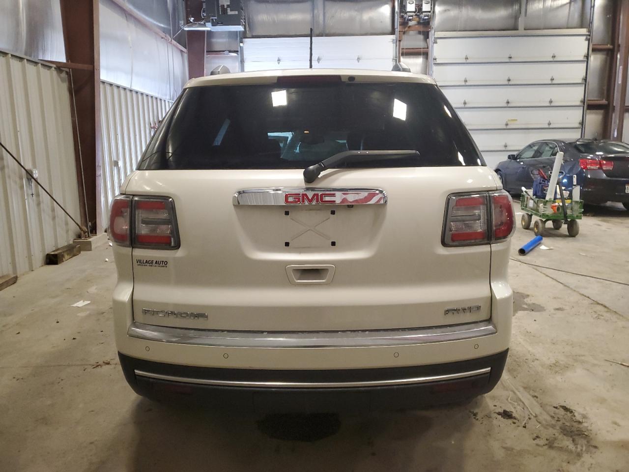 2013 GMC Acadia - Image 6