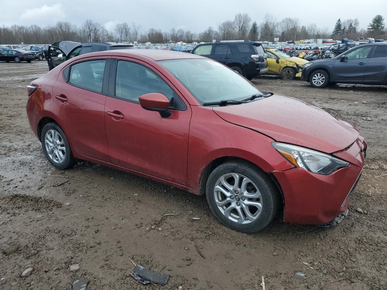 3MYDLBYV6HY181807 TOYOTA YARIS 2017