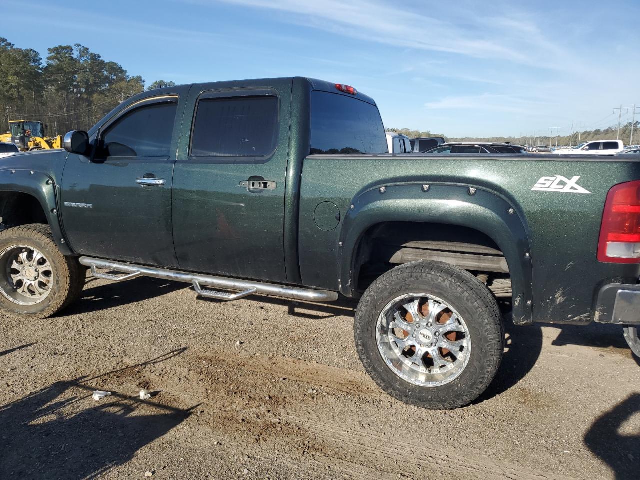 2013 GMC Sierra - Image 2