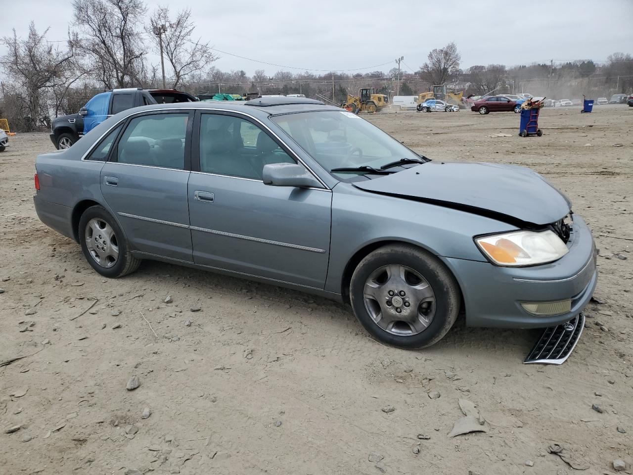 2003 Toyota Avalon - Image 4