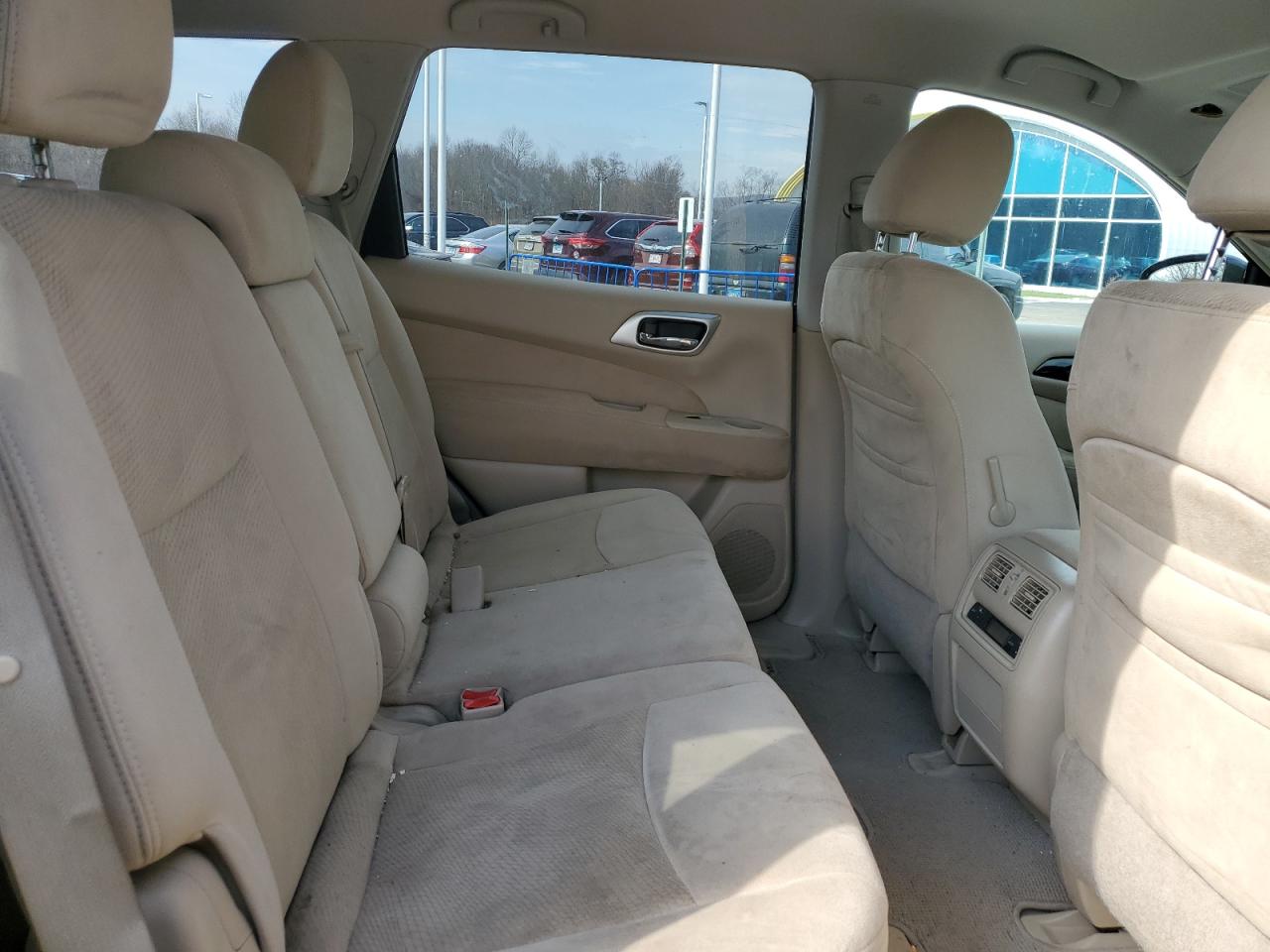2013 Nissan Pathfinder - Image 11