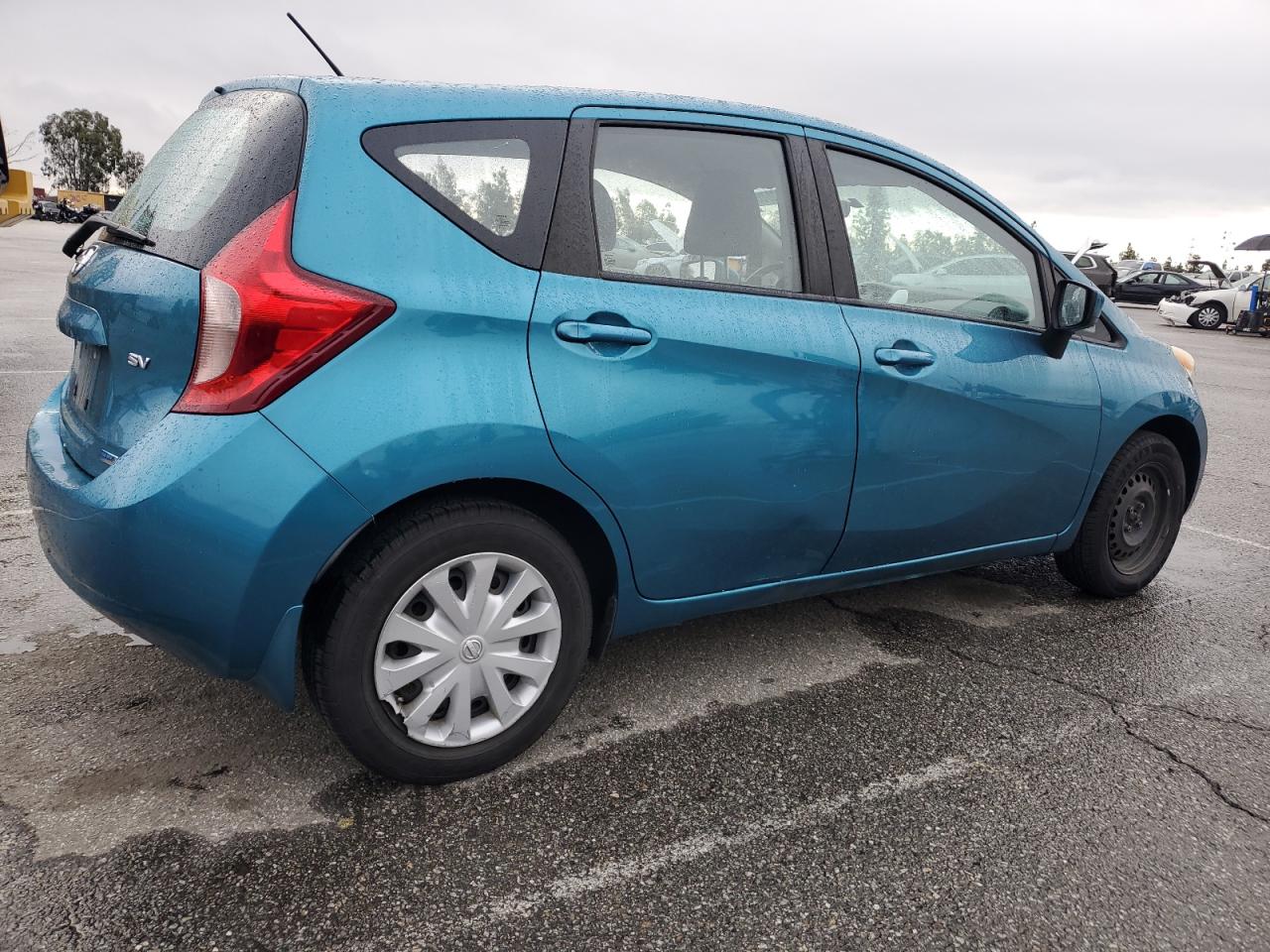 2015 Nissan Versa - Image 3