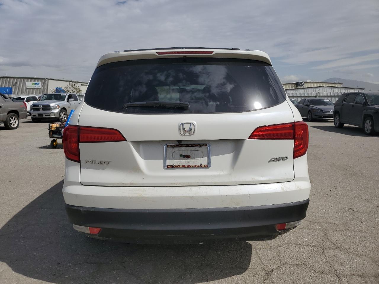 2018 Honda Pilot - Image 6