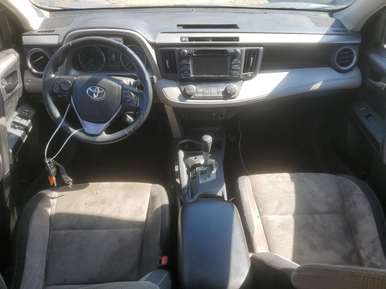 2016 Toyota RAV 4 - Image 8