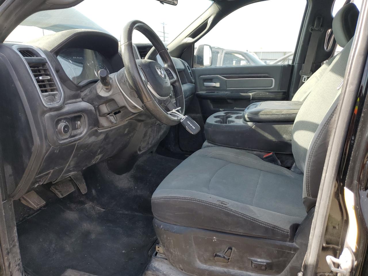 2022 RAM 2500 - Image 7