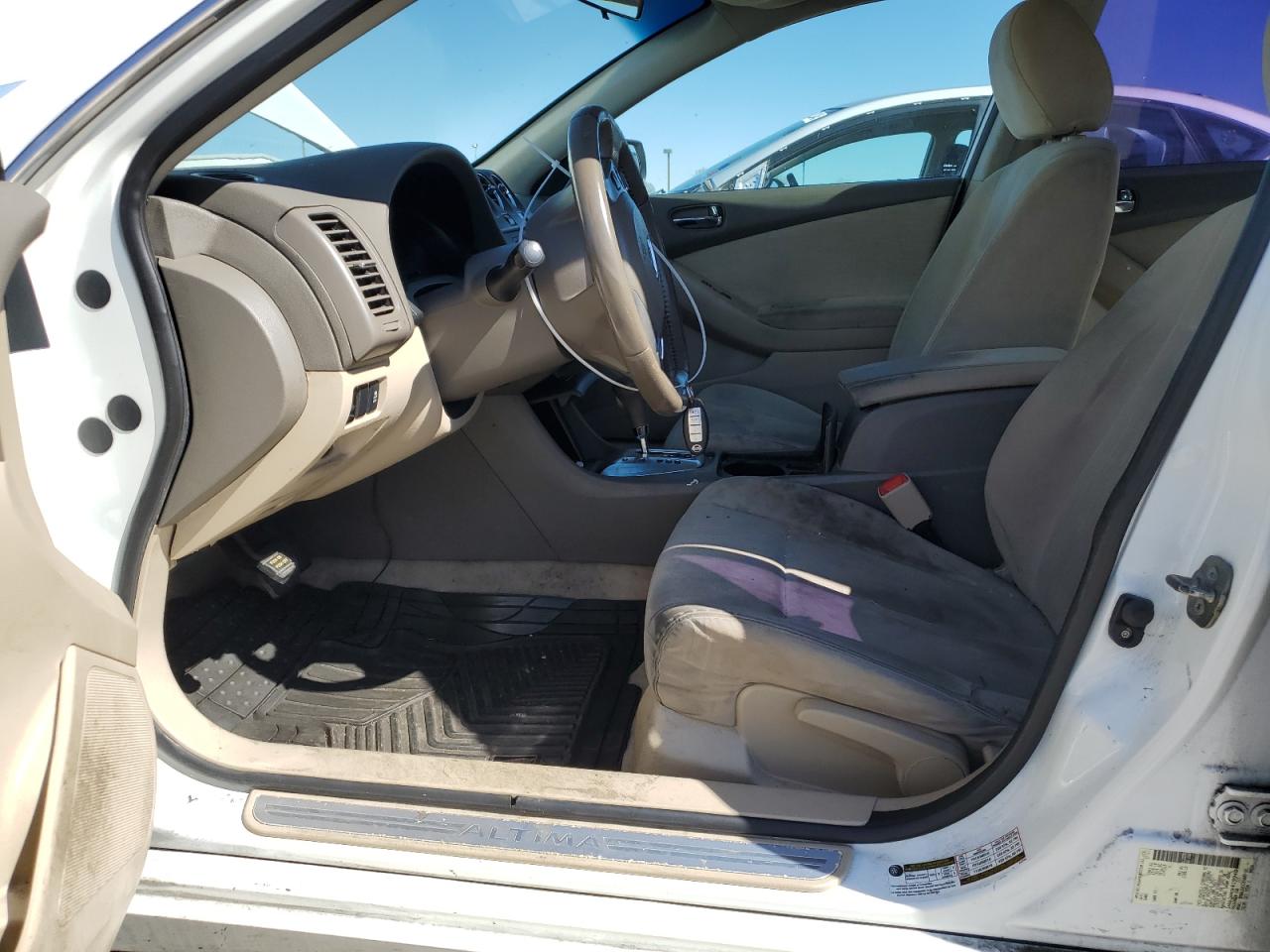 2012 Nissan Altima - Image 7