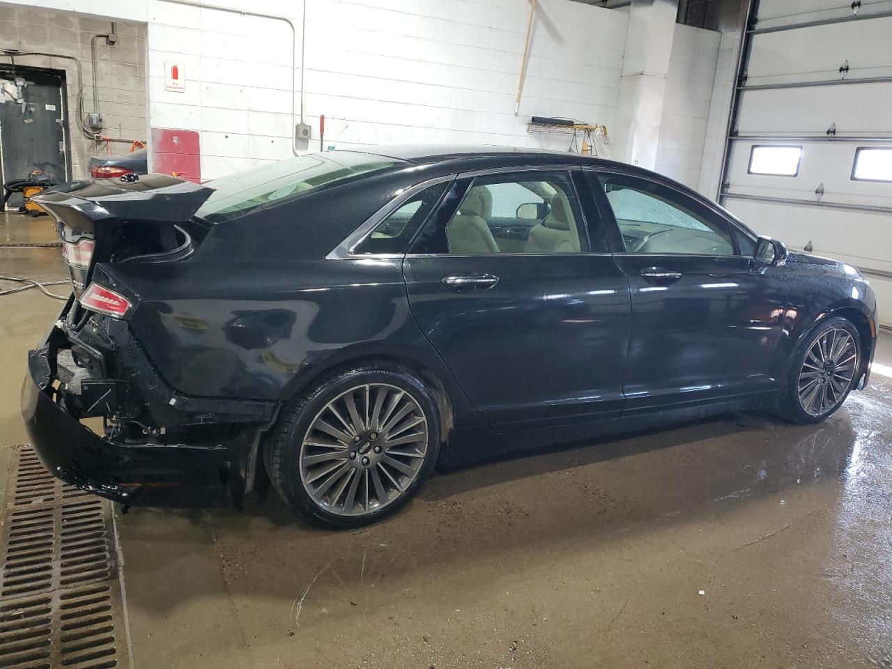 2015 Lincoln MKZ - Image 3