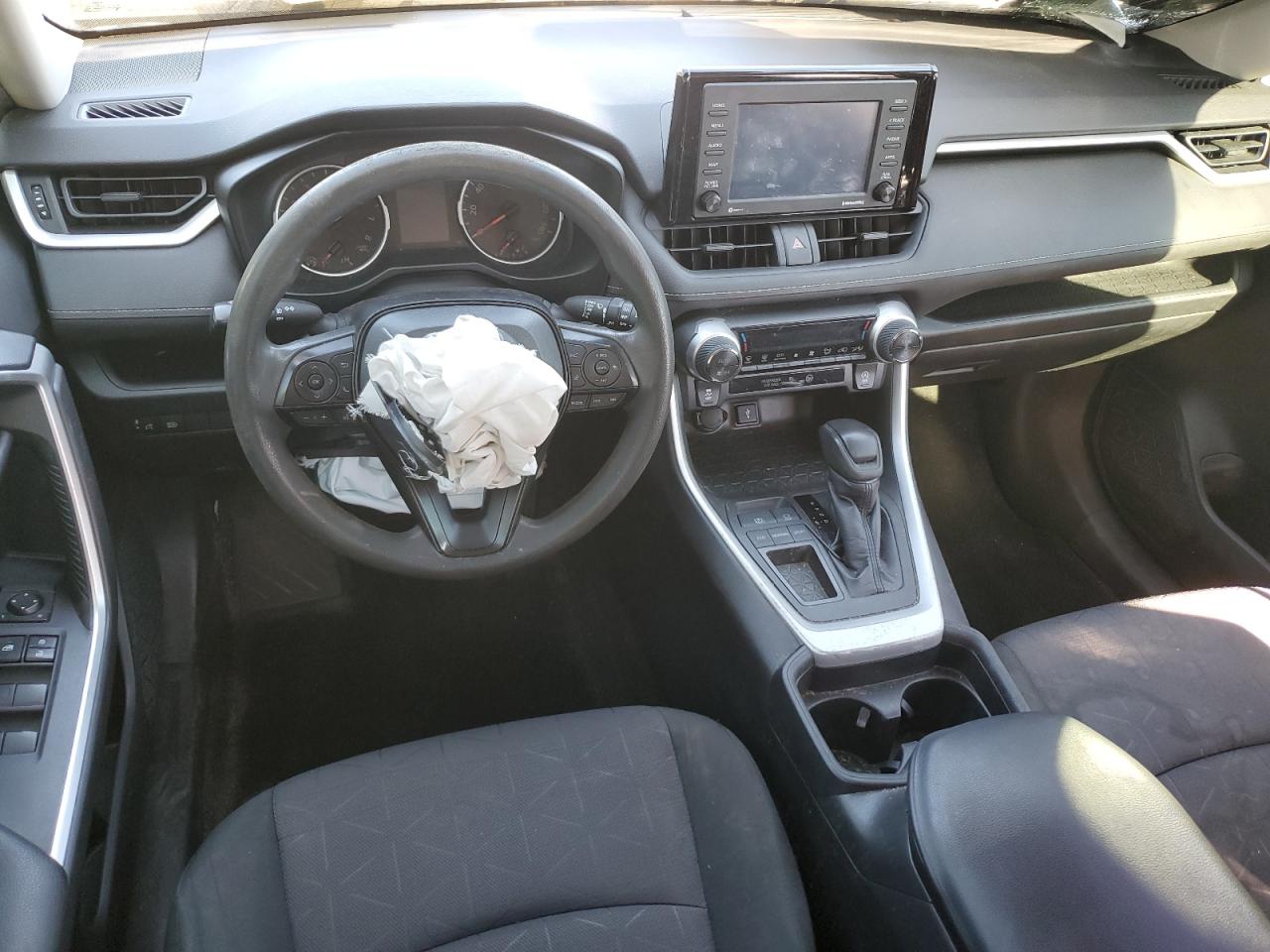 2020 Toyota RAV 4 - Image 8