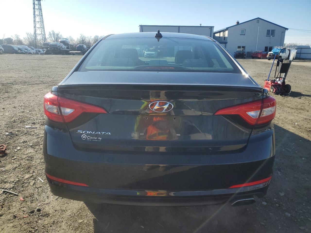 2015 Hyundai Sonata - Image 6