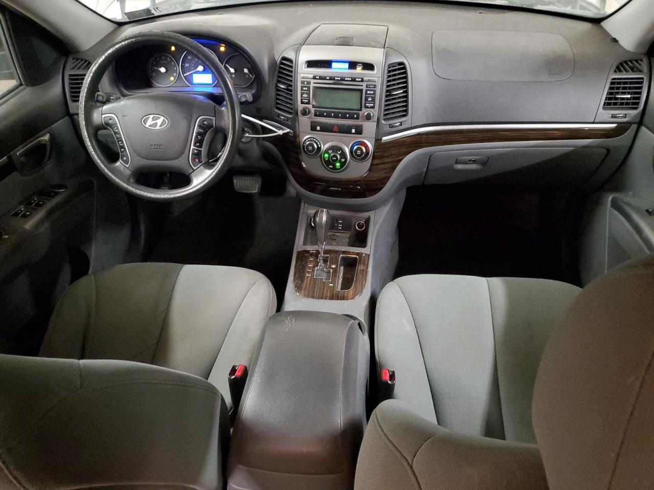 2011 Hyundai Santa Fe - Image 8