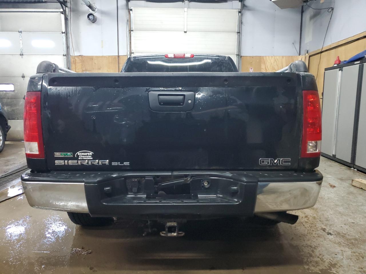 2010 GMC Sierra - Image 6