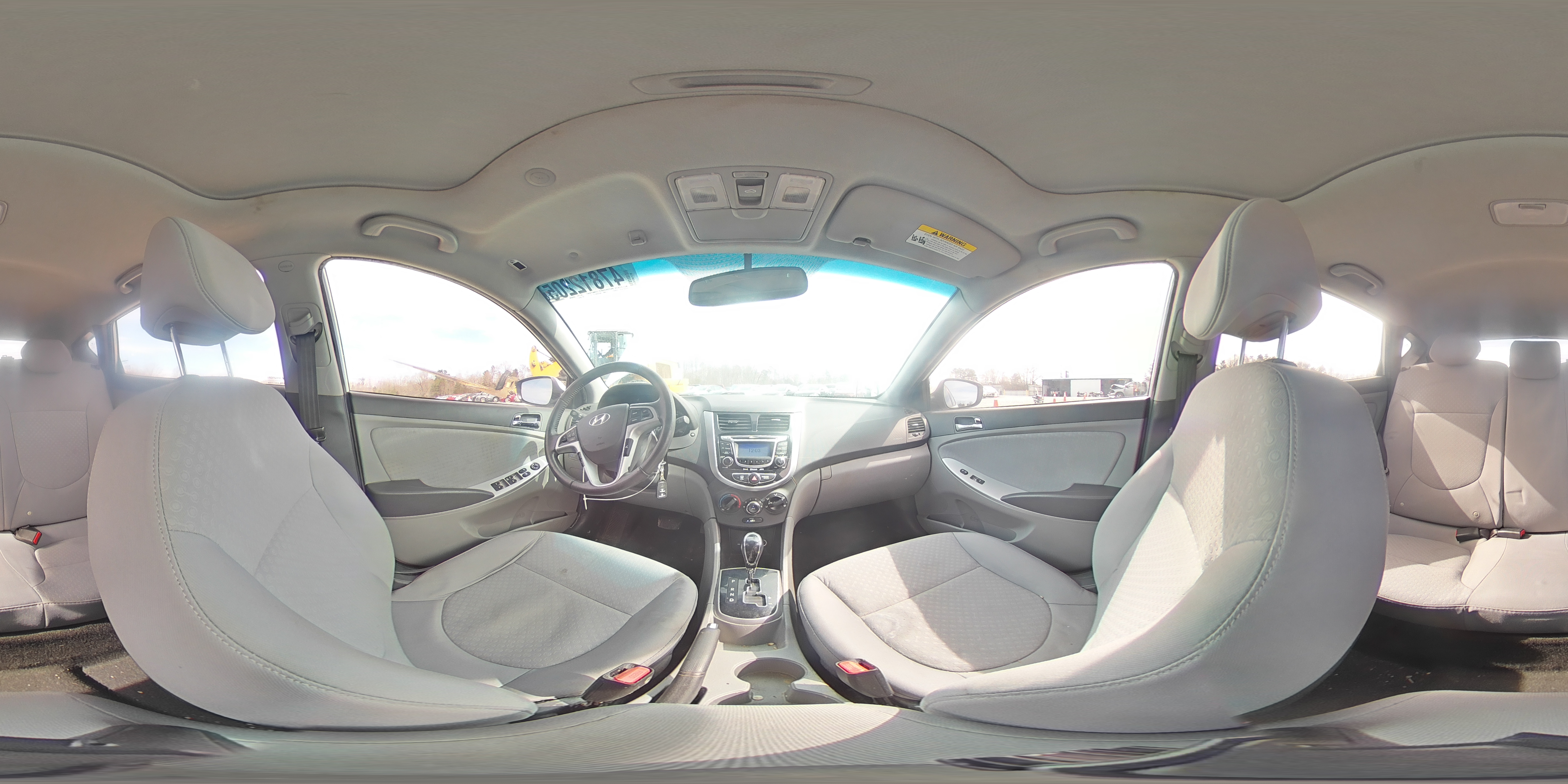 2013 Hyundai Accent - Image 12