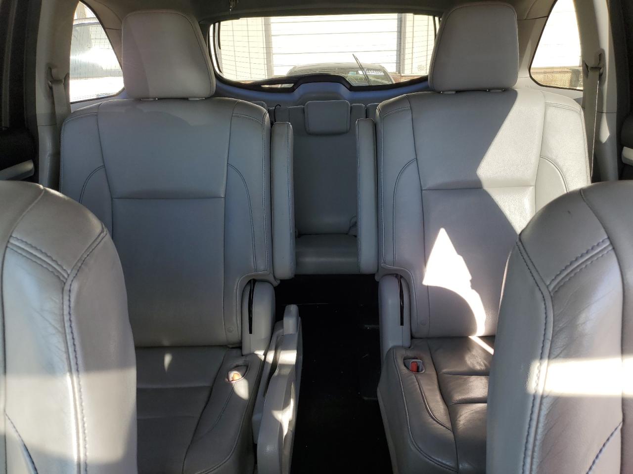 2014 Toyota Highlander - Image 10