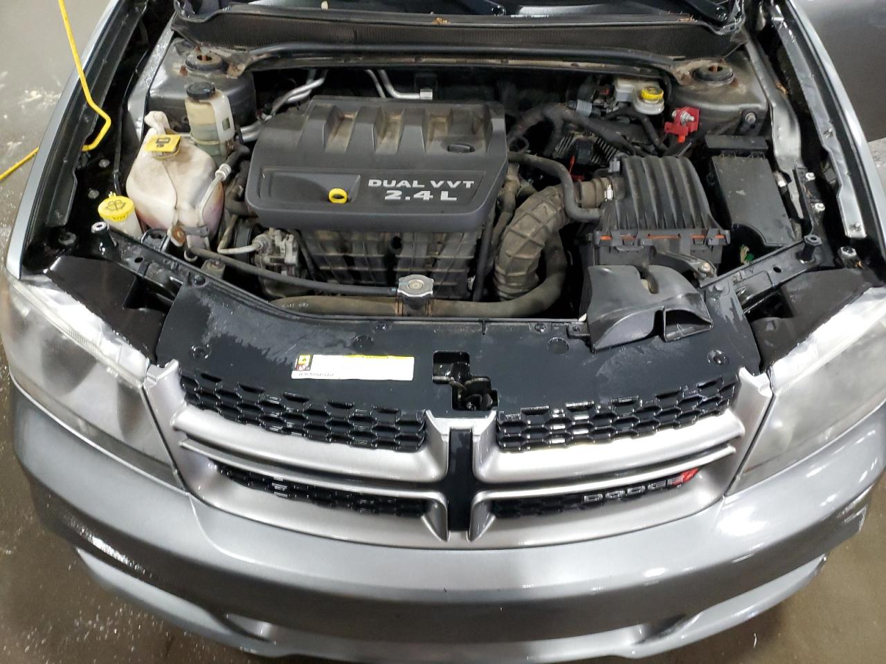 2013 Dodge Avenger - Image 12