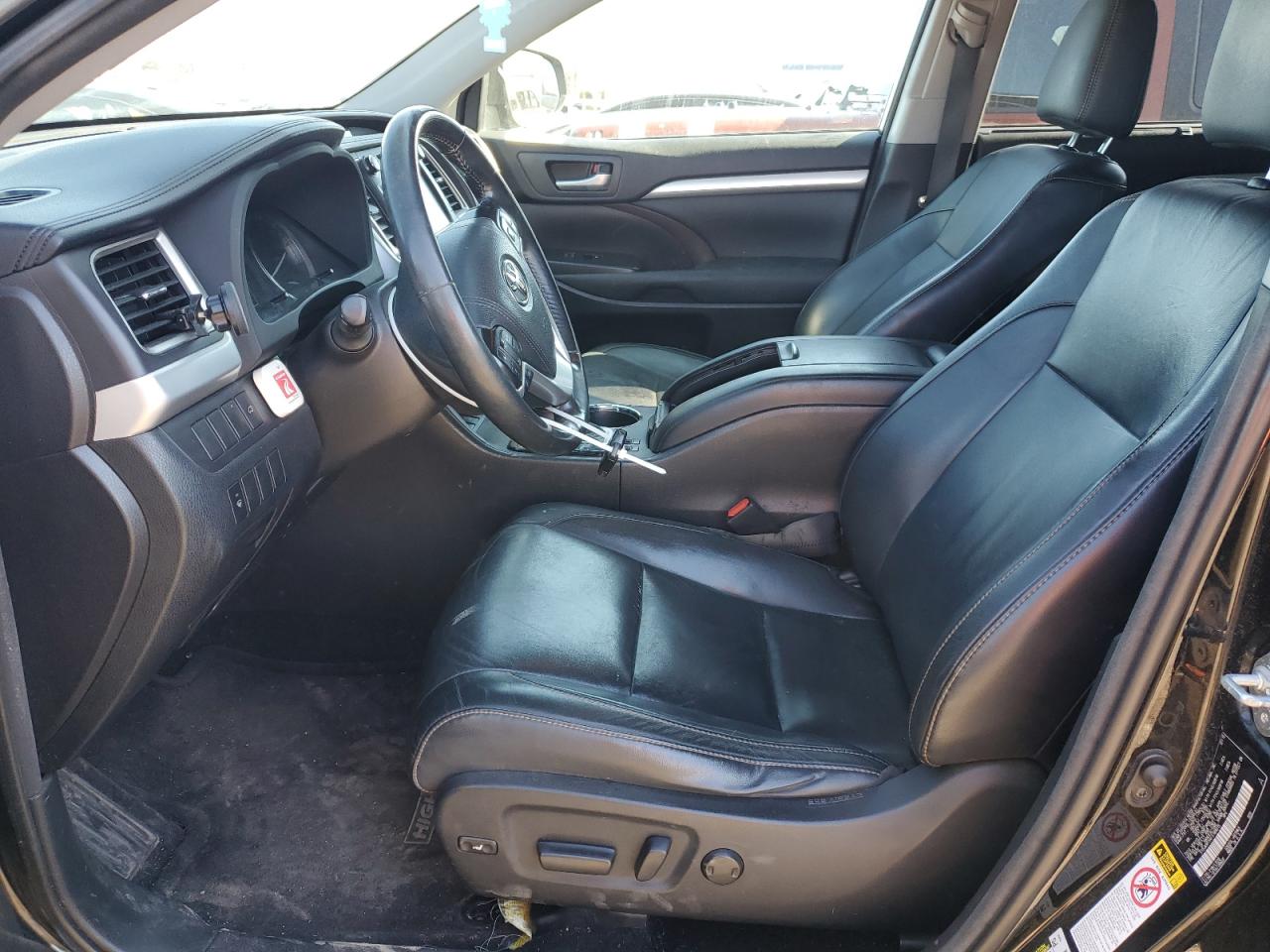 2015 Toyota Highlander - Image 7