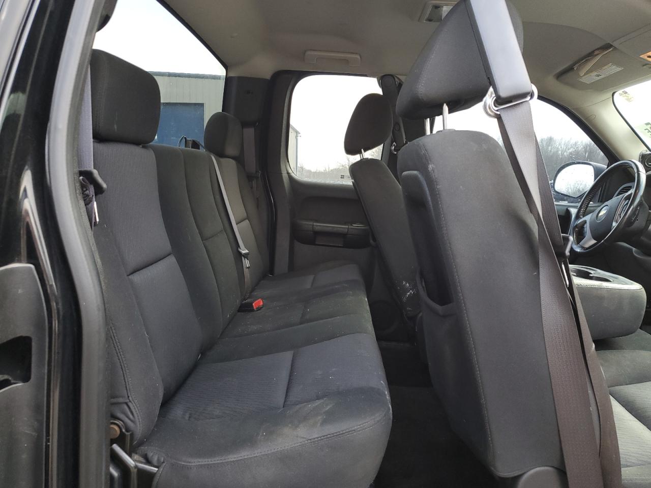2012 Chevrolet Silverado - Image 10