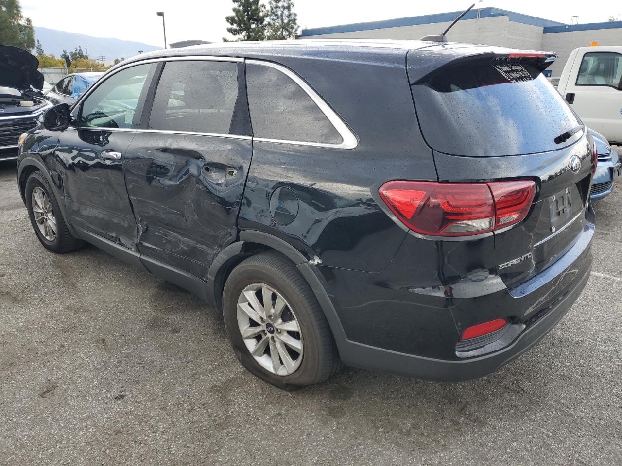 2019 Kia Sorento - Image 2