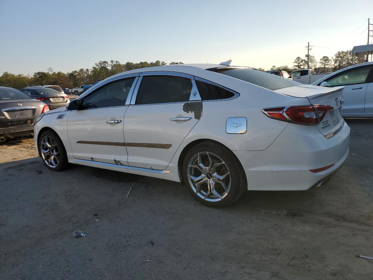2016 Hyundai Sonata - Image 2
