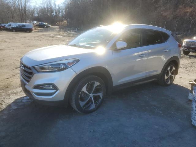 2016 Hyundai Tucson Limited на продаже в Marlboro, NY - Side