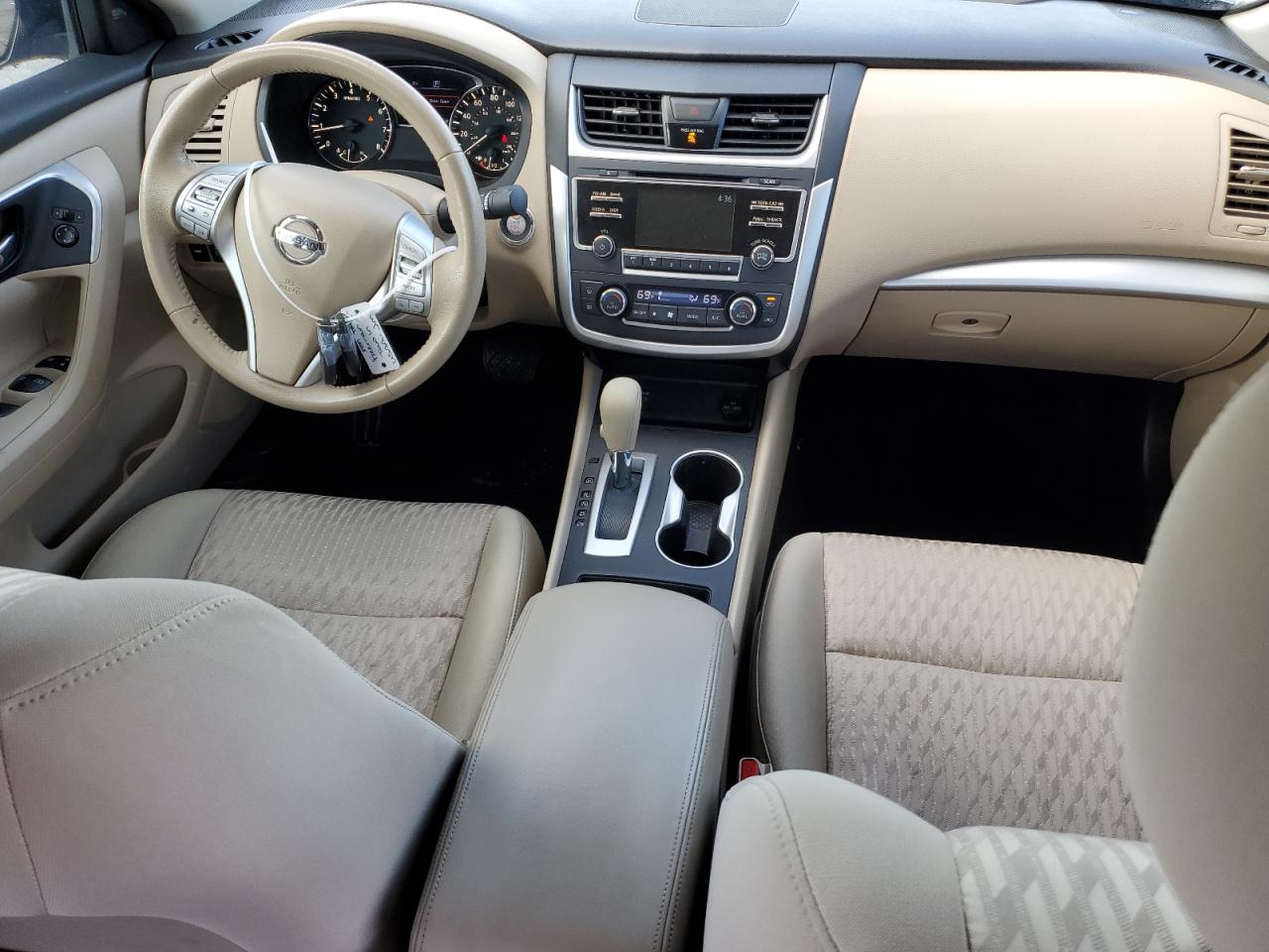 2016 Nissan Altima - Image 8
