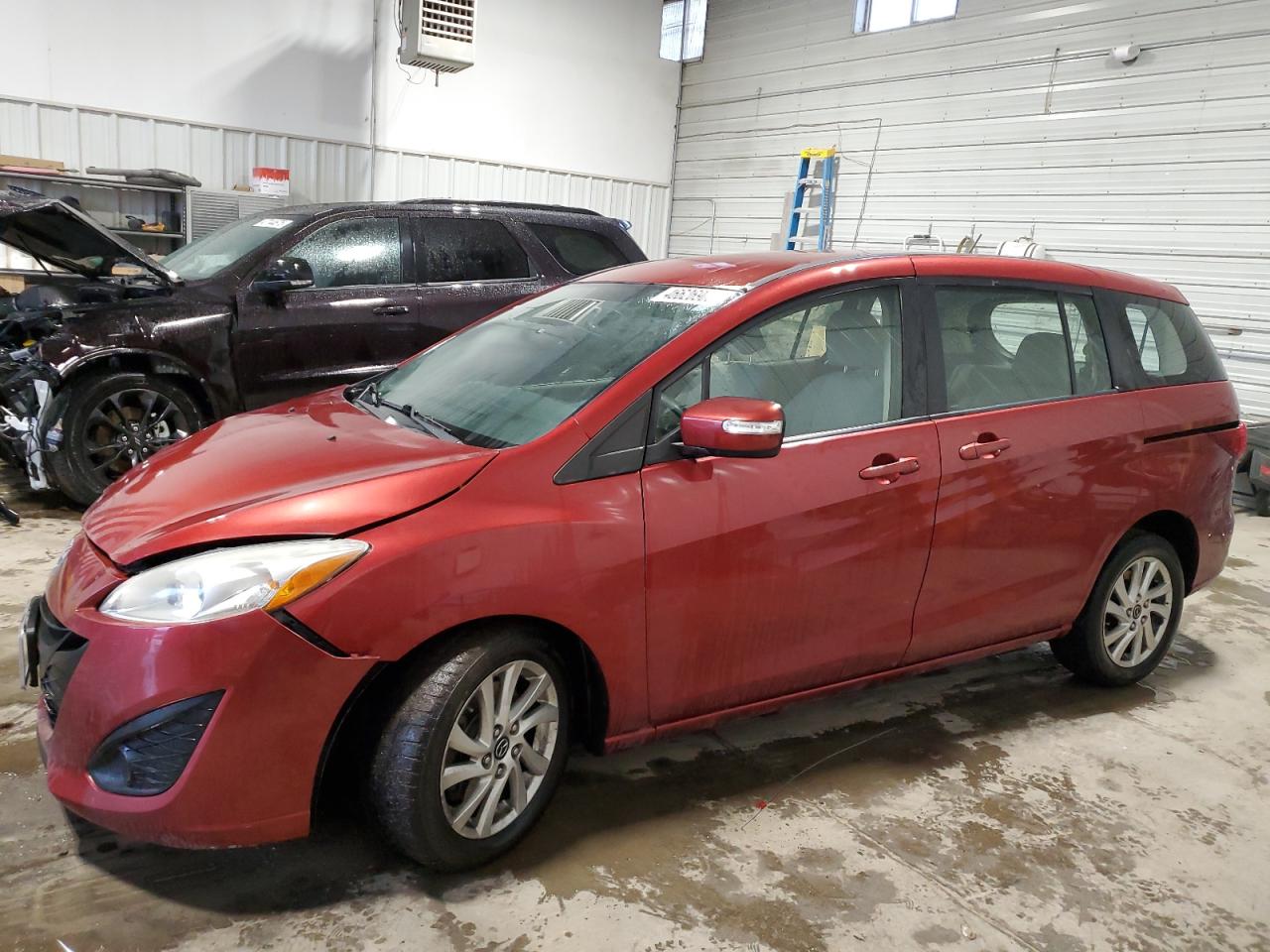 2013 Mazda 5 for Sale in Des Moines, IA - Front End