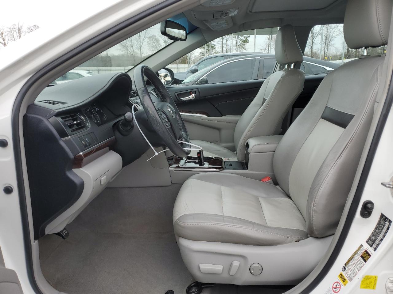 2014 Toyota Camry - Image 7