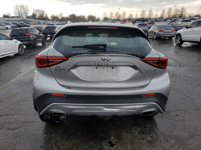  INFINITI QX30 2018 Серебристый