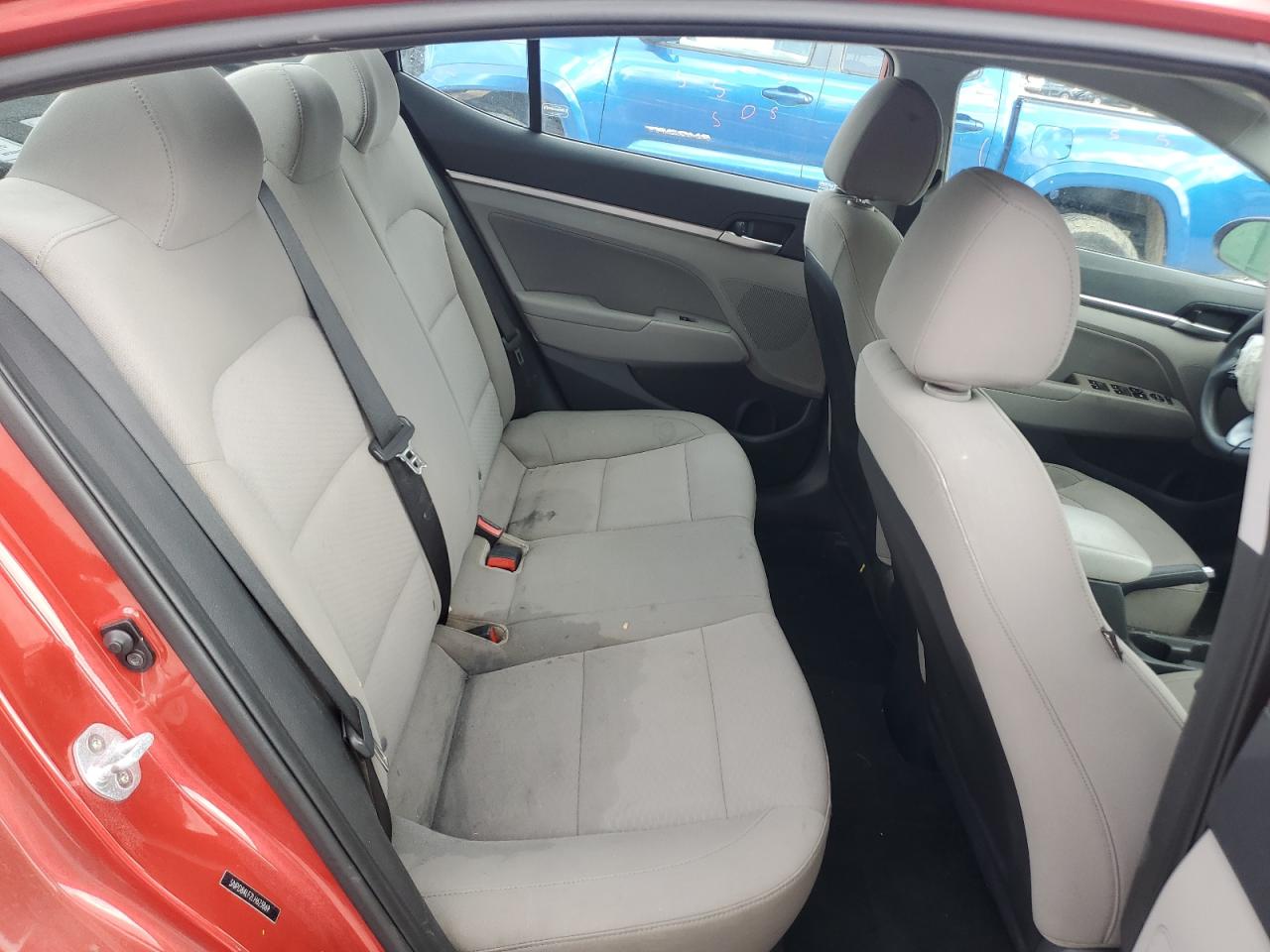 2020 Hyundai Elantra - Image 10
