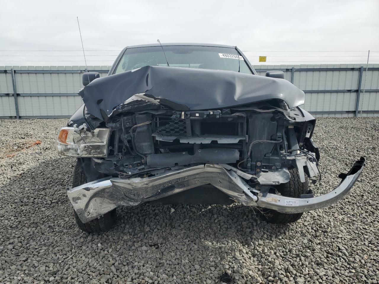 2017 RAM 1500 - Image 5