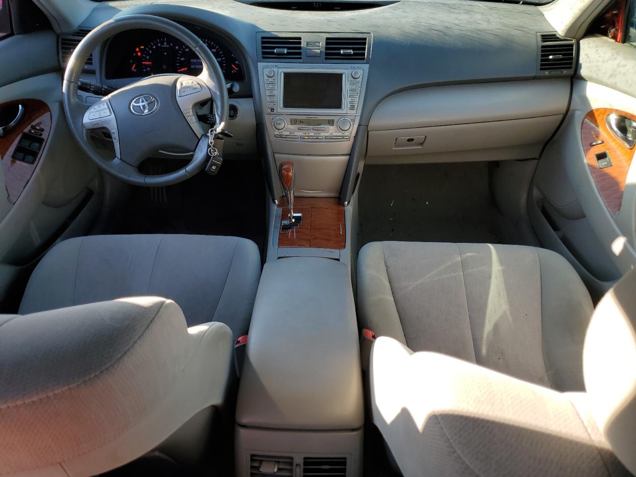 2011 Toyota Camry - Image 8