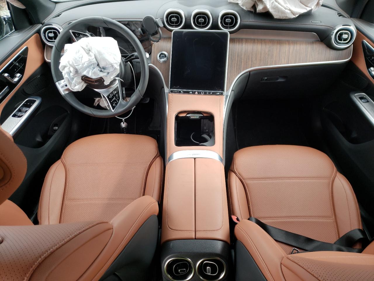 2024 Mercedes-Benz GLC - Image 8