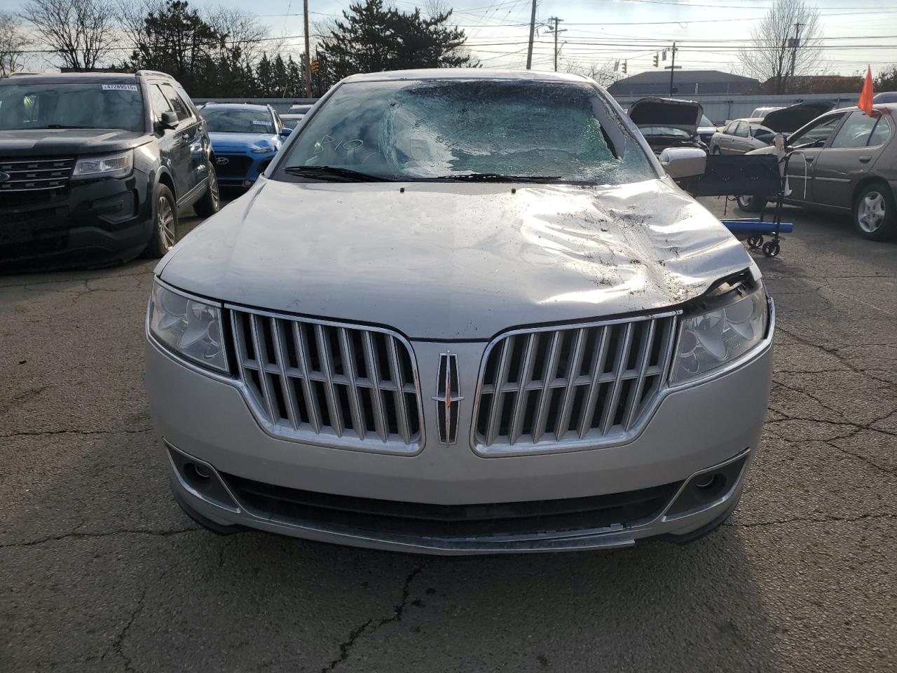 2010 Lincoln MKZ - Image 5
