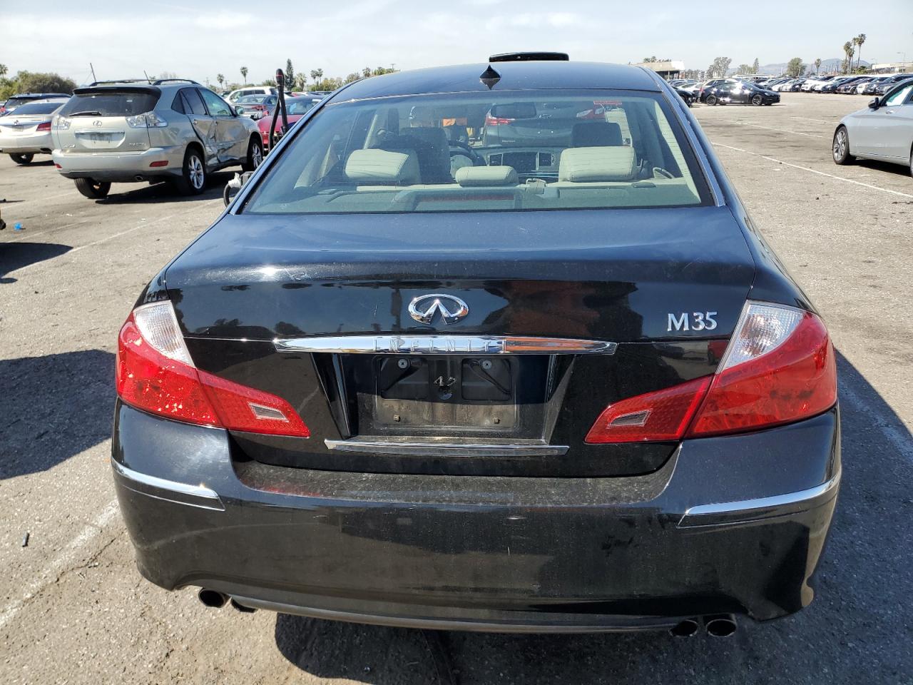 2008 Infiniti M - Image 6