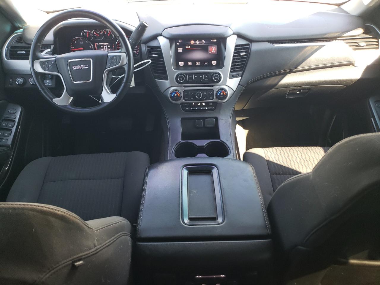 2015 GMC Yukon - Image 8