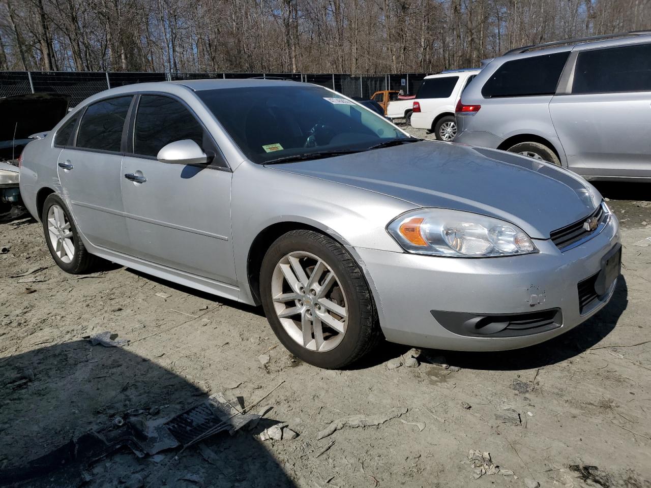 2011 Chevrolet Impala - Image 4