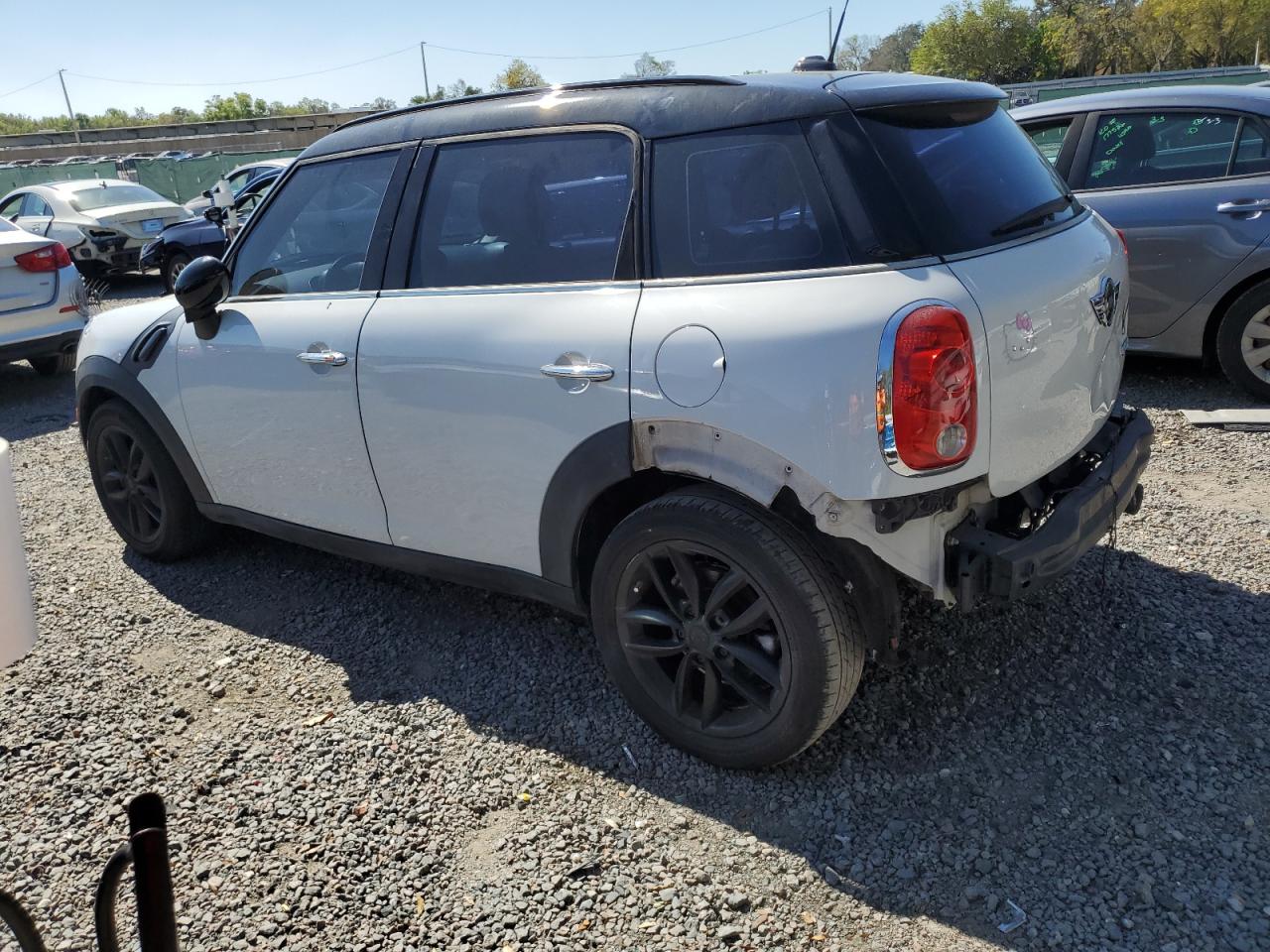 2011 MINI Cooper - Image 2