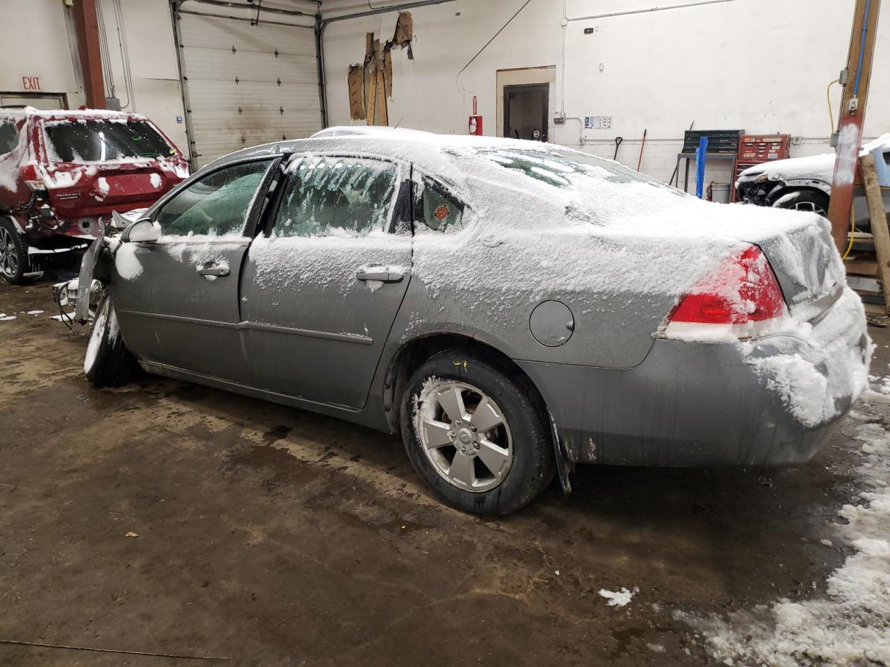 2008 Chevrolet Impala - Image 2