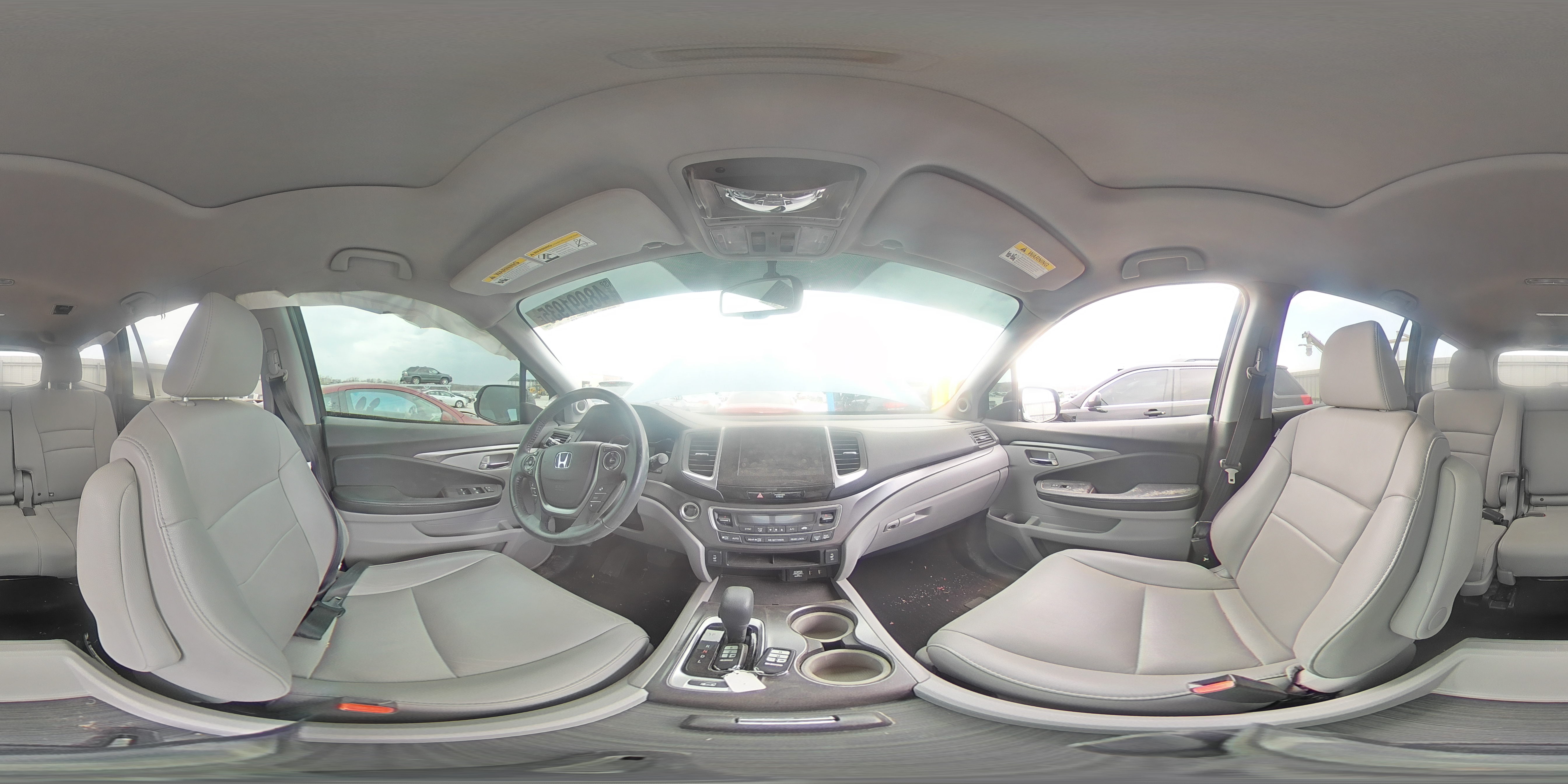 2018 Honda Pilot - Image 14