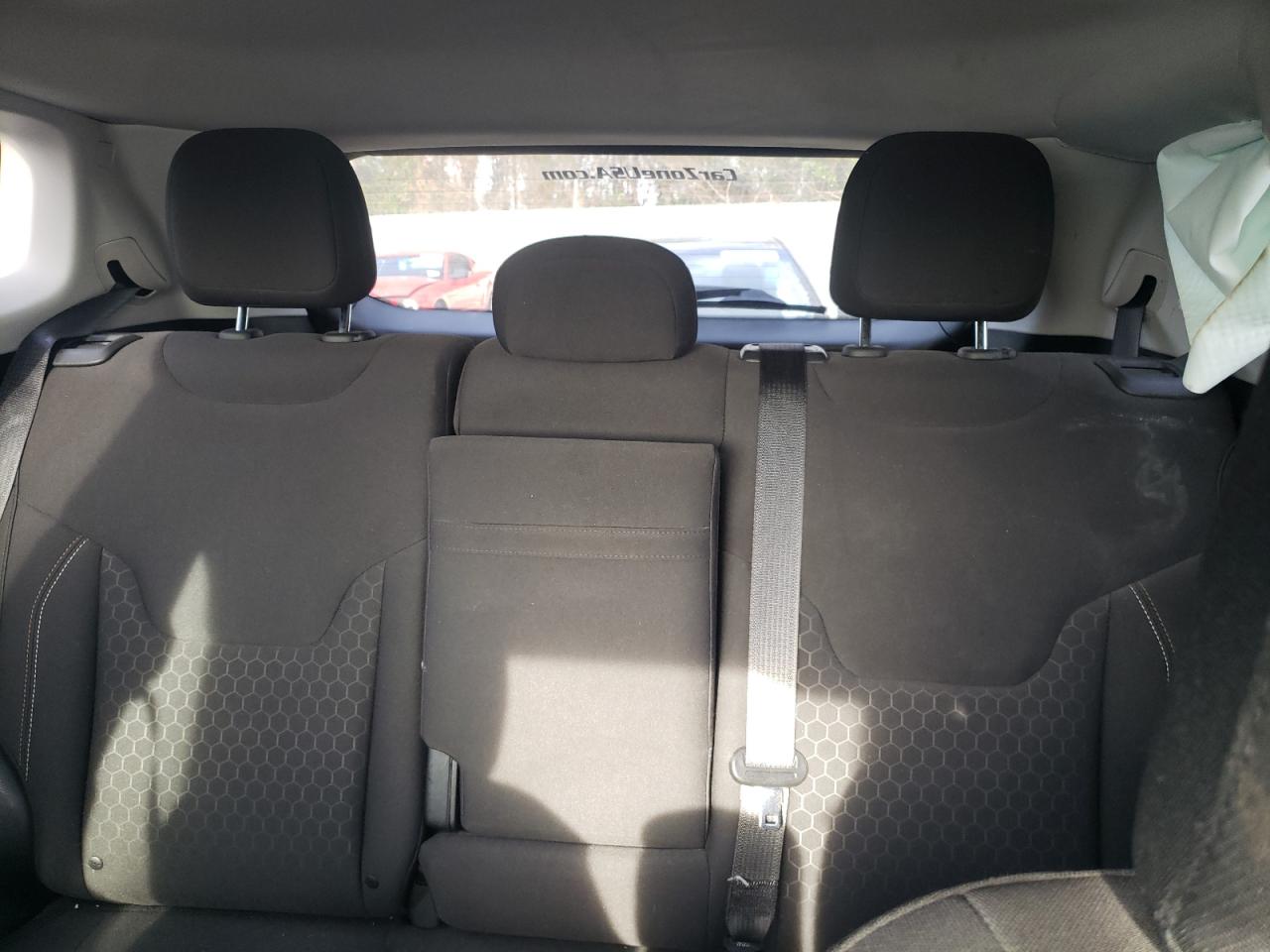 2018 Jeep Compass - Image 10