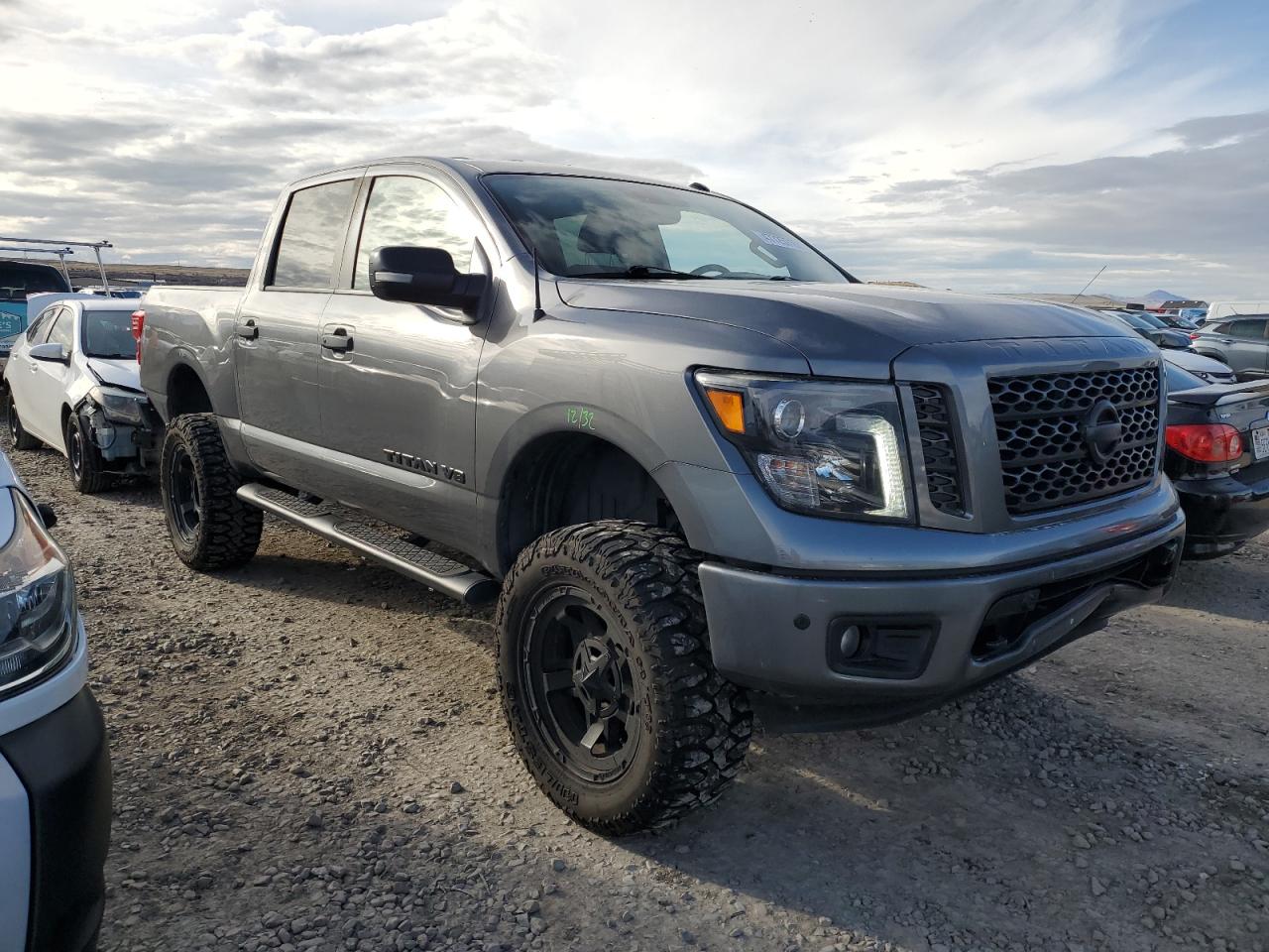1N6AA1E51KN529231 NISSAN TITAN 2019