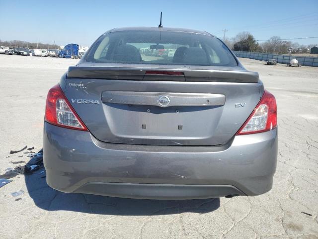  NISSAN VERSA 2019 Szary