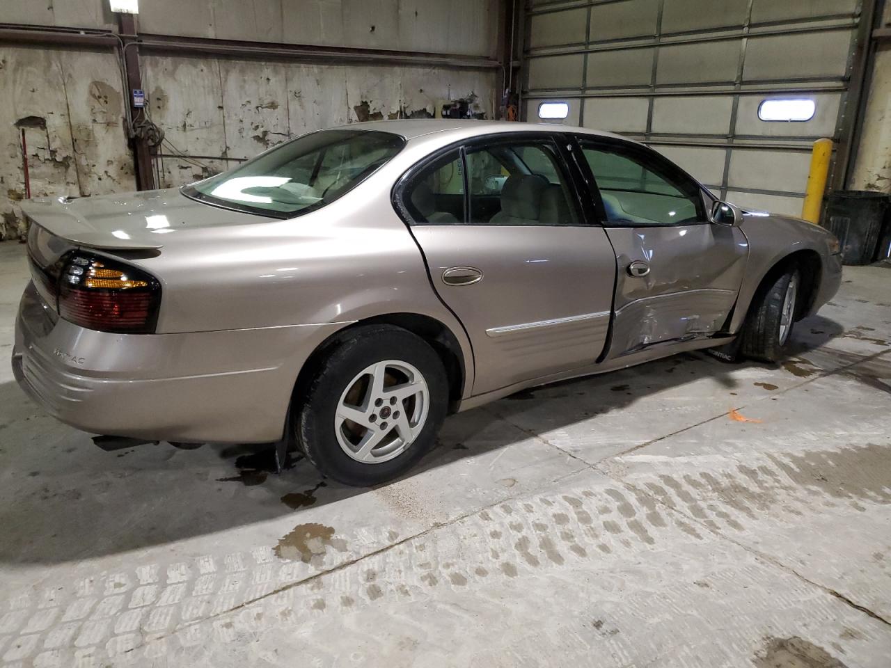2003 Pontiac Bonneville - Image 3