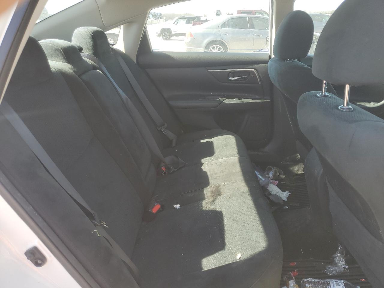2015 Nissan Altima - Image 10