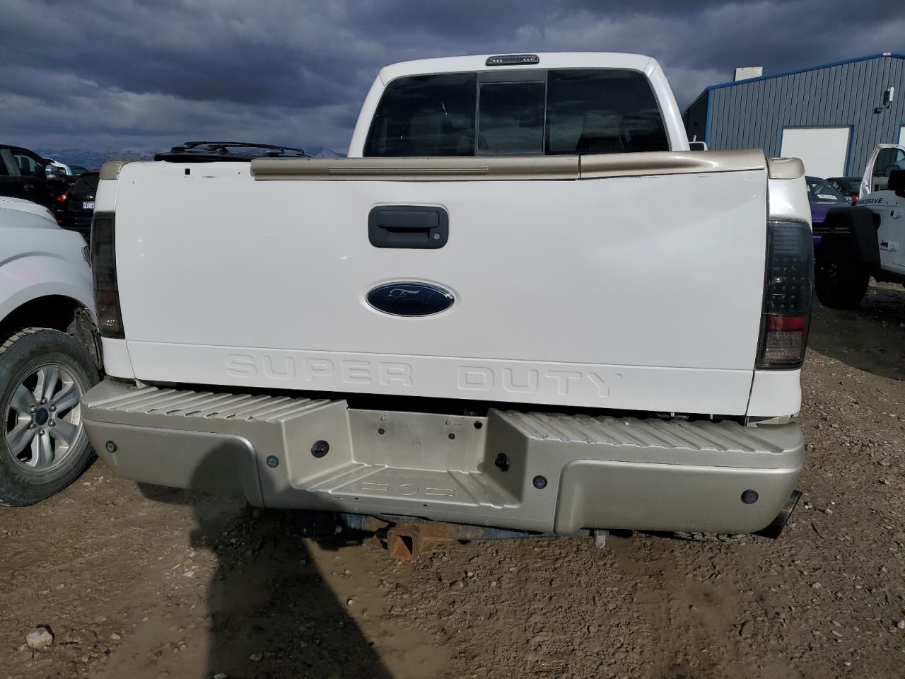 2010 Ford F350 - Image 6