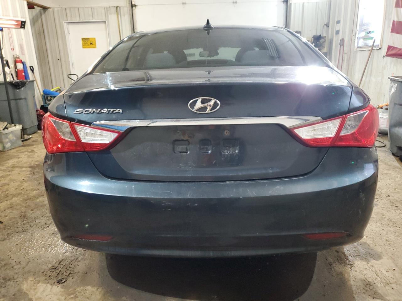 2013 Hyundai Sonata - Image 6