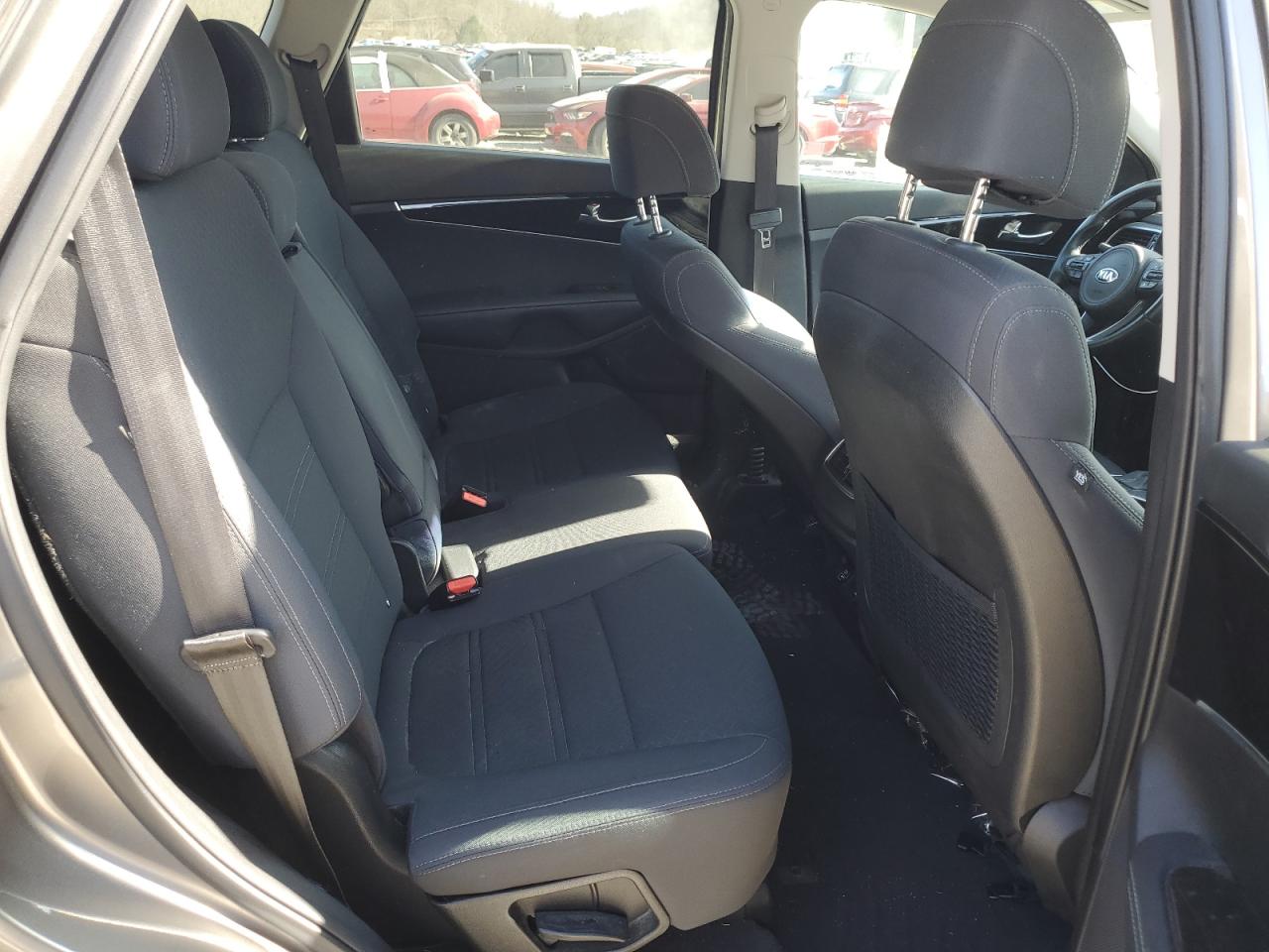 2017 Kia Sorento - Image 11