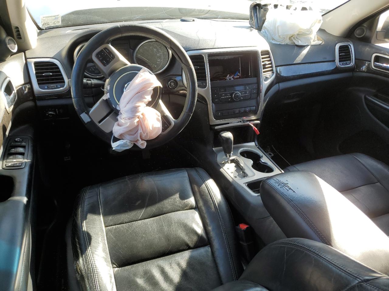 2012 Jeep Grand Cherokee - Image 8