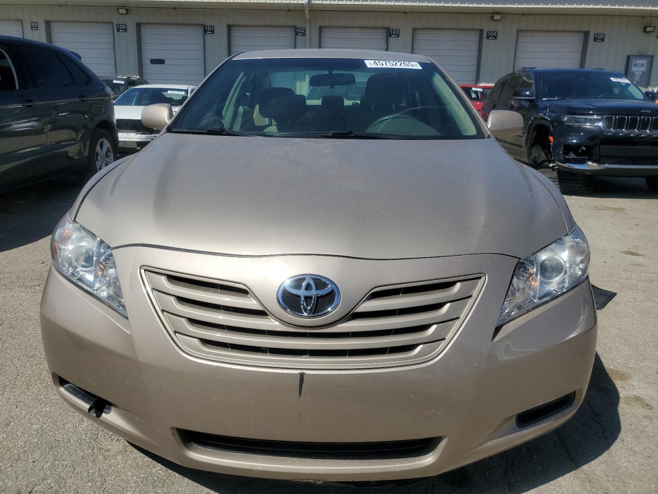 2009 Toyota Camry - Image 5