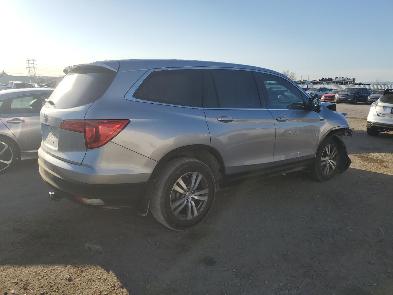 5FNYF5H53GB013738 HONDA PILOT 2016