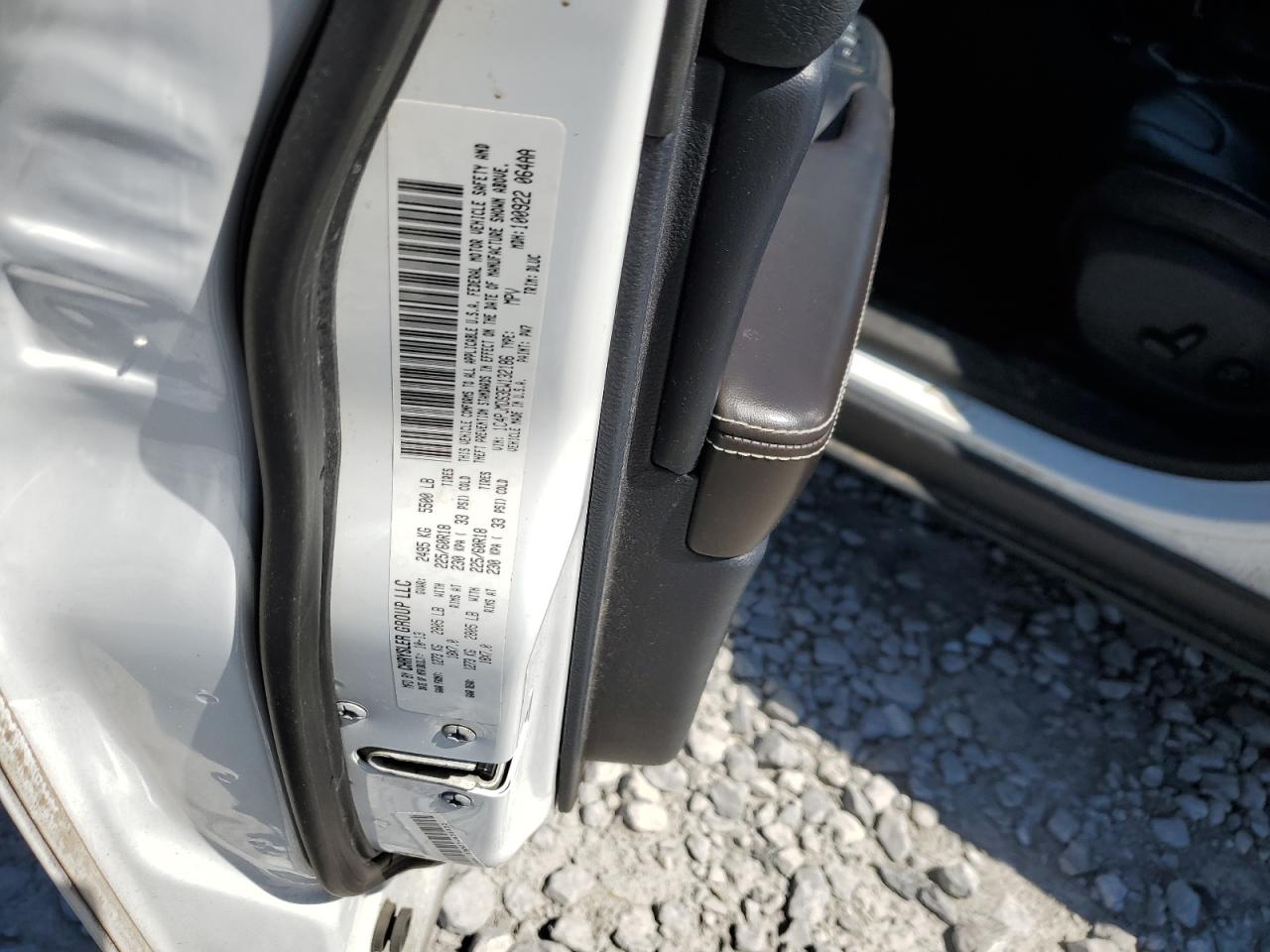 2014 Jeep Grand Cherokee - Image 15